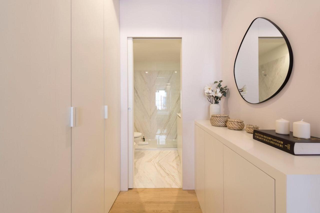 Mouzinho Luxury 3Br Flat L 5 Min Walk To Ribeira By Lovelystay ปอร์โต ภายนอก รูปภาพ