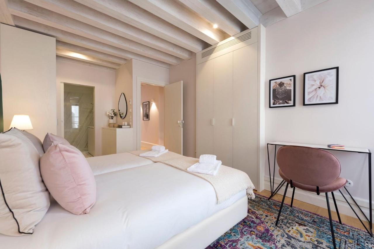 Mouzinho Luxury 3Br Flat L 5 Min Walk To Ribeira By Lovelystay ปอร์โต ภายนอก รูปภาพ